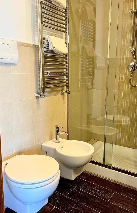 Allakala Rooms & Apartament Palermo Luaran gambar